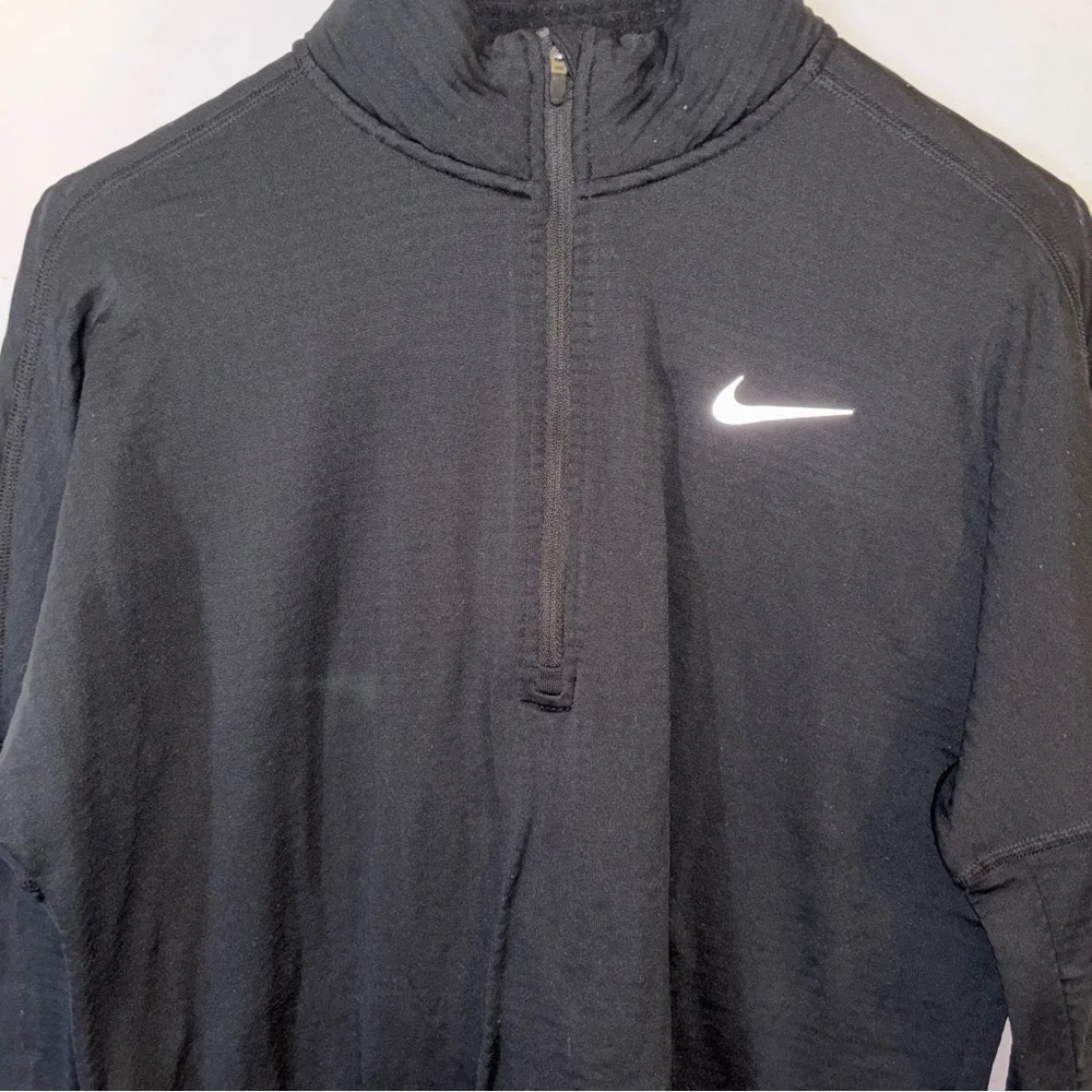 Nike Woman’s Black Dry Fit Performance Sweater Size M